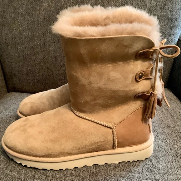 Tan Ugg Lace Up Boots Size 9 - Picture 4 of 7